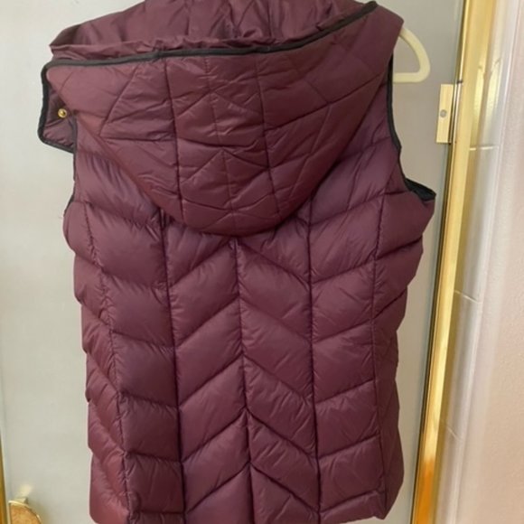 Michael Kors Vest - Picture 3 of 4